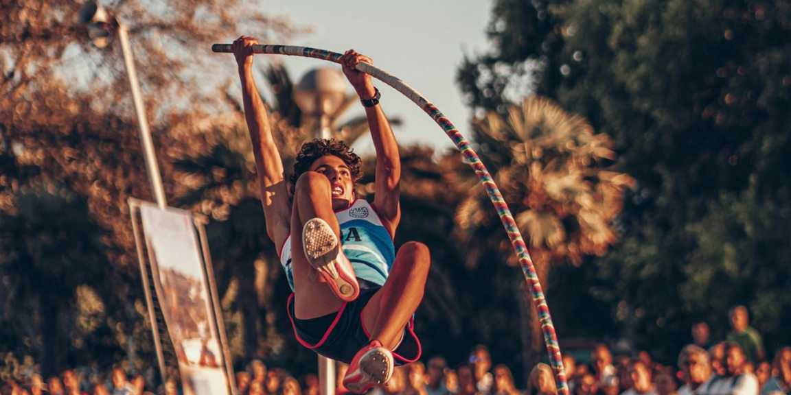 Kostenloses Stock Foto zu action, athlet, dämmerung