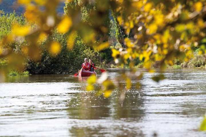Kanufahrt auf der Unstrut bei Kleinjena