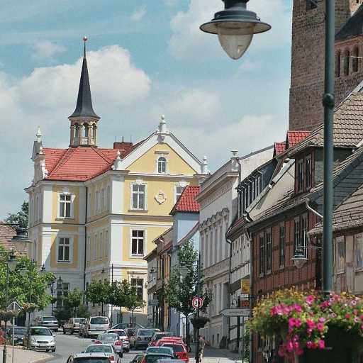Burg - Breiter Weg mit Rathaus