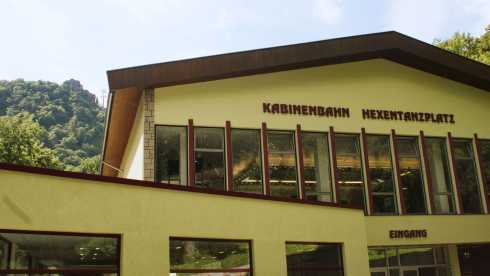 Talstation der Kabinenbahn zum Hexentanzplatz in Thale am Eingang zum Bodetal