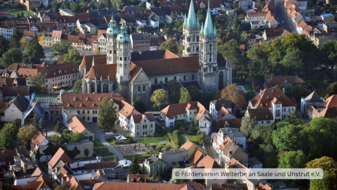 Luftaufnahme des Naumburger Doms St. Peter und Paul mit Altstadt – UNESCO-Welterbe in Sachsen-Anhalt